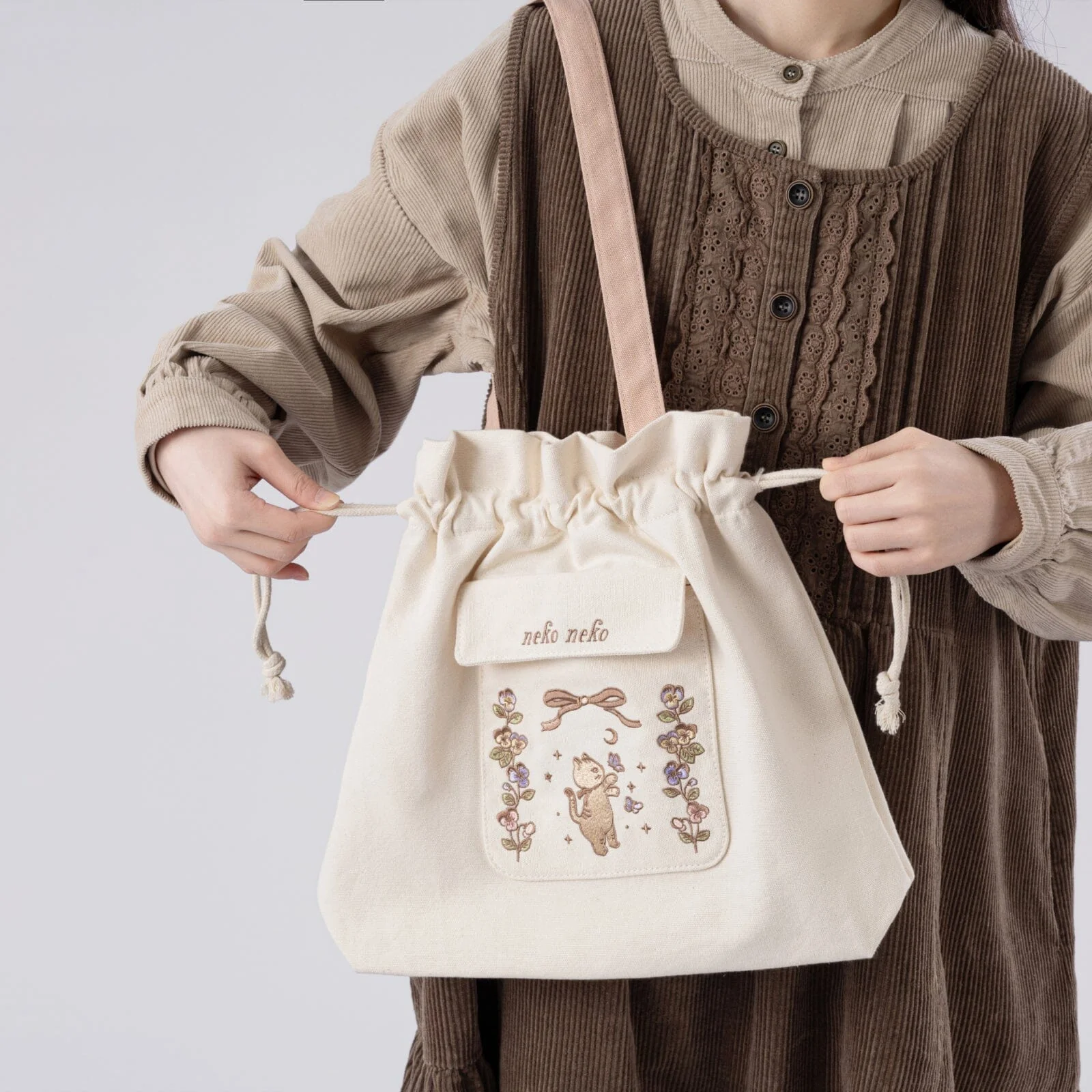 Tsuki ‘Vintage Neko’ Limited Edition Embroidered Tote Bag ☾ - Image 16