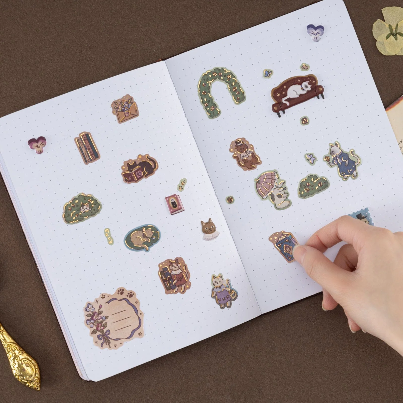 Tsuki ‘Vintage Neko’ Sticker Set ☾ - Image 10